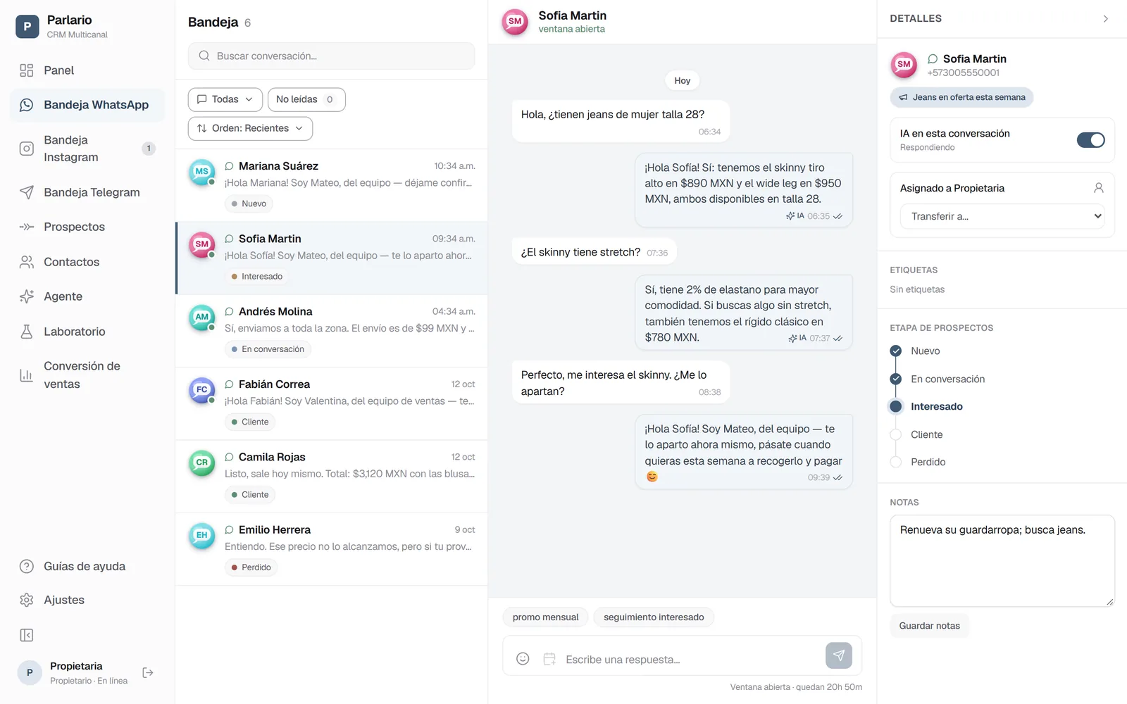 Parlario en una computadora: la bandeja con la conversación abierta y los datos del contacto.